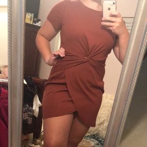Body con dress (NEW W TAGS)